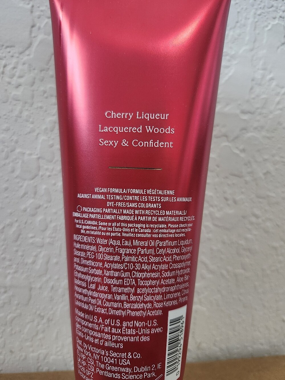 Victoria's Secret CHERRY DESIRE lotion 8 Ounce Bottle-New - Picture 2 of 4